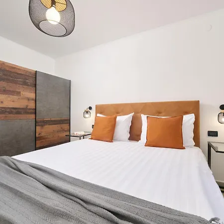 In Mit Eigenem Parkplatz Apartment Zambratija (Istria)
